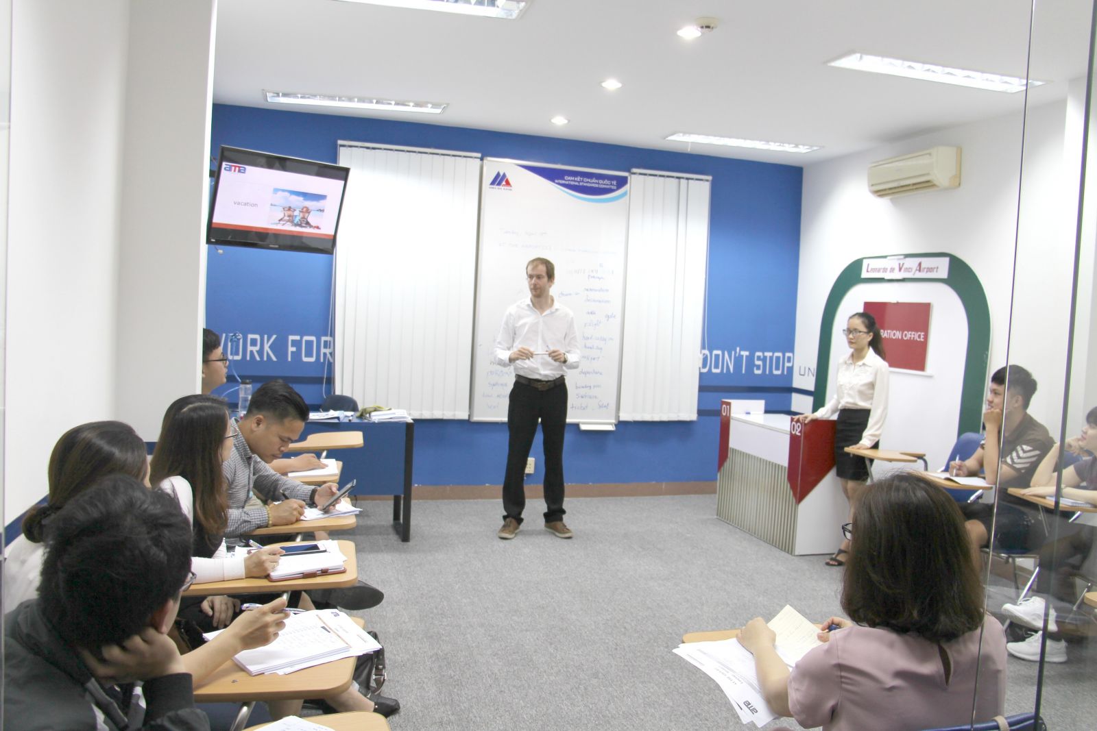 Trung tâm dạy tiếng Anh Đà Nẵng AMA