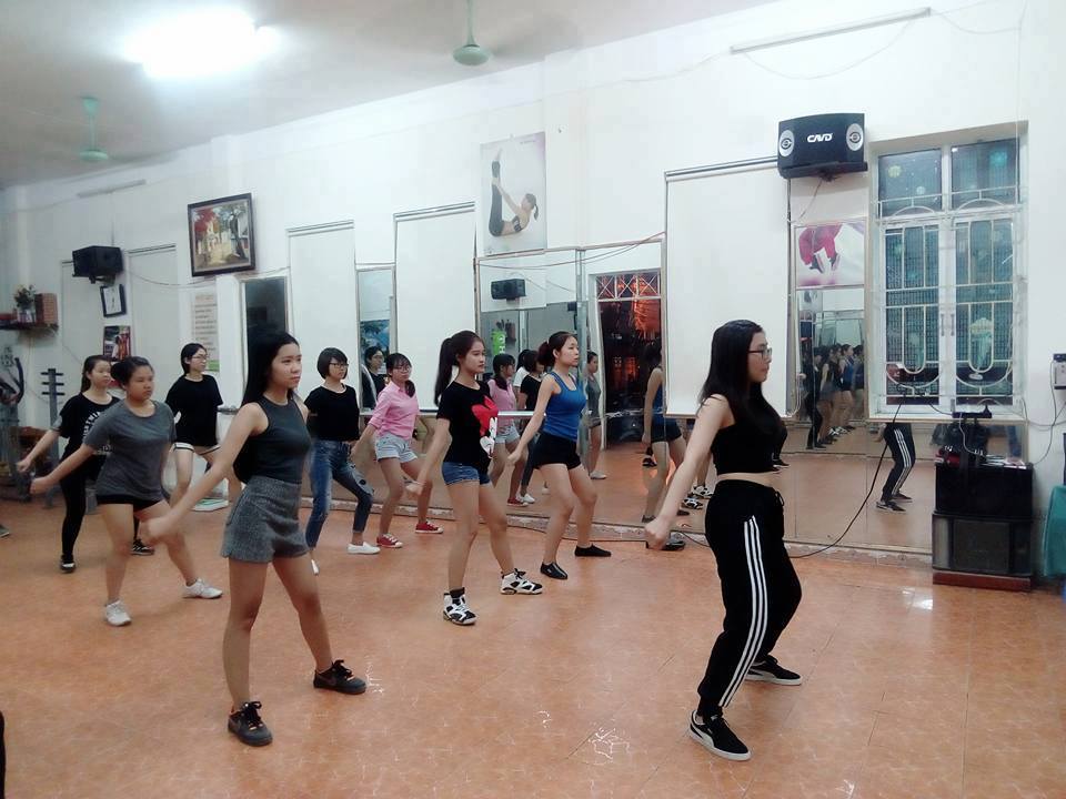 Lớp học nhảy ở Đà Nẵng - Trung tâm năng khiếu Hoa Anh