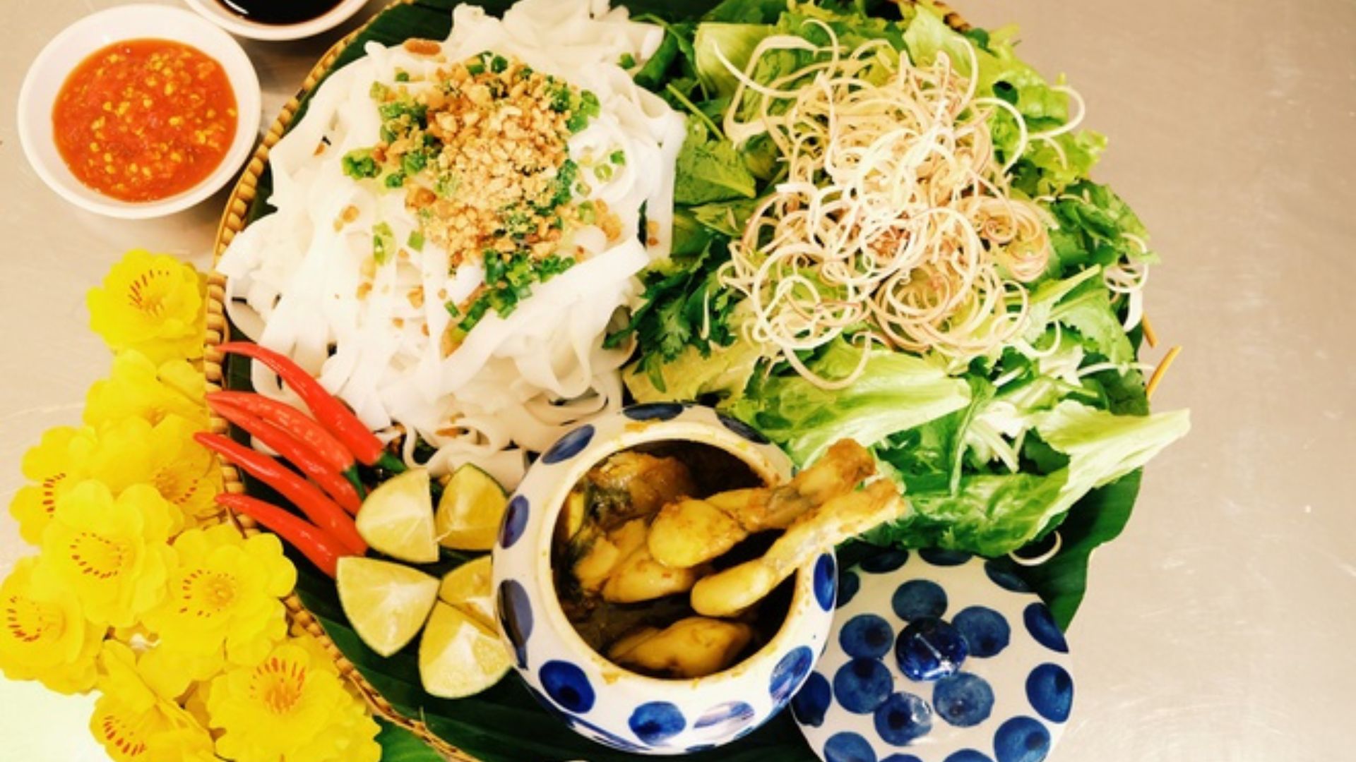 Mì quảng ếch Bếp Trang - Nhà hàng đặc sản nổi tiếng Đà Nẵng