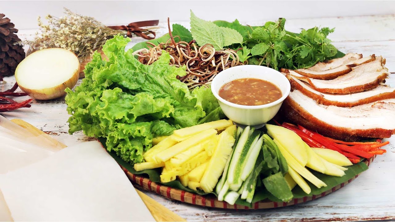 Chợ Cồn - Địa điểm nổi tiếng về bánh tráng thịt heo Đà Nẵng