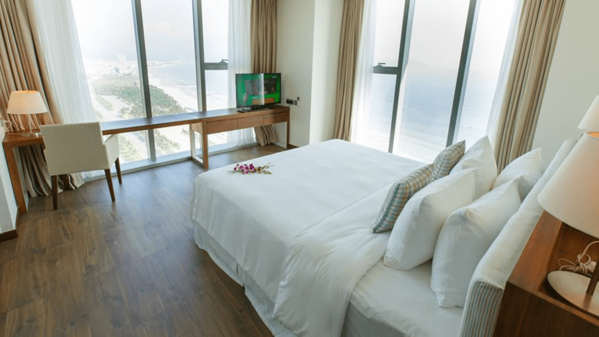 Monaque Hotel Danang - Khách sạn 5 sao Đà Nẵng đạt chuẩn 