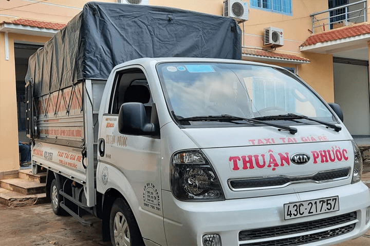Đội ngũ taxi tải Thuận Phước uy tín chất lượng